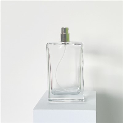 Kohandatud parfüümipudel 100 ml pihustiga